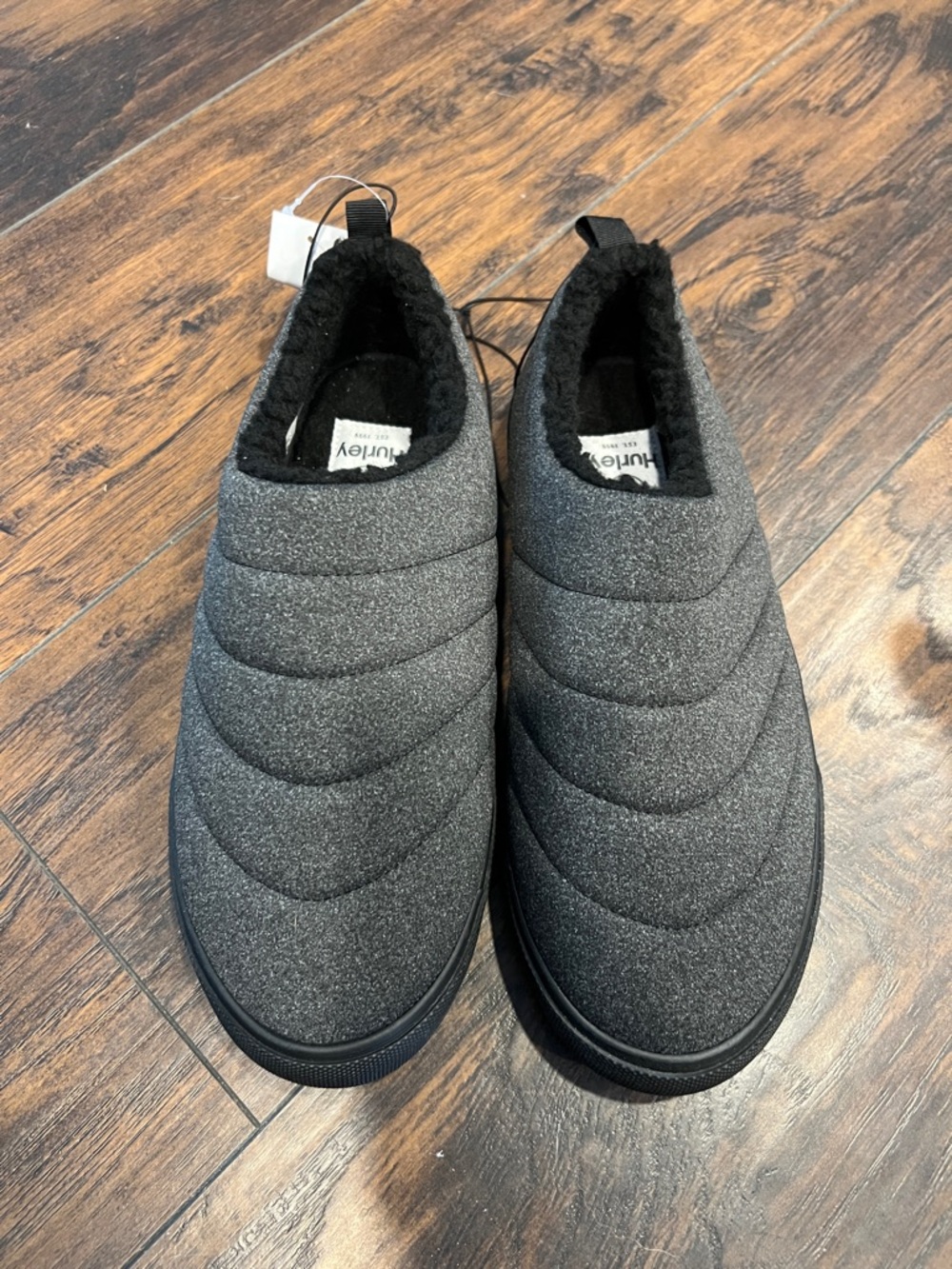 Hurley Men's Quilted Slip-On Shoes in Charcoal